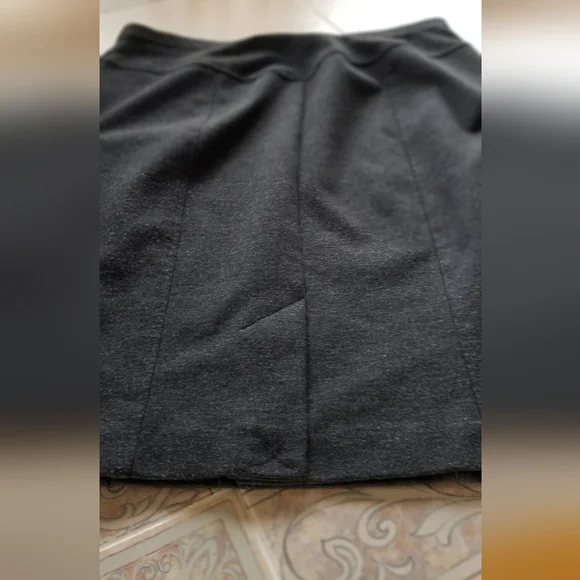 Ellen Tracy Skirt - Picture 2 of 5